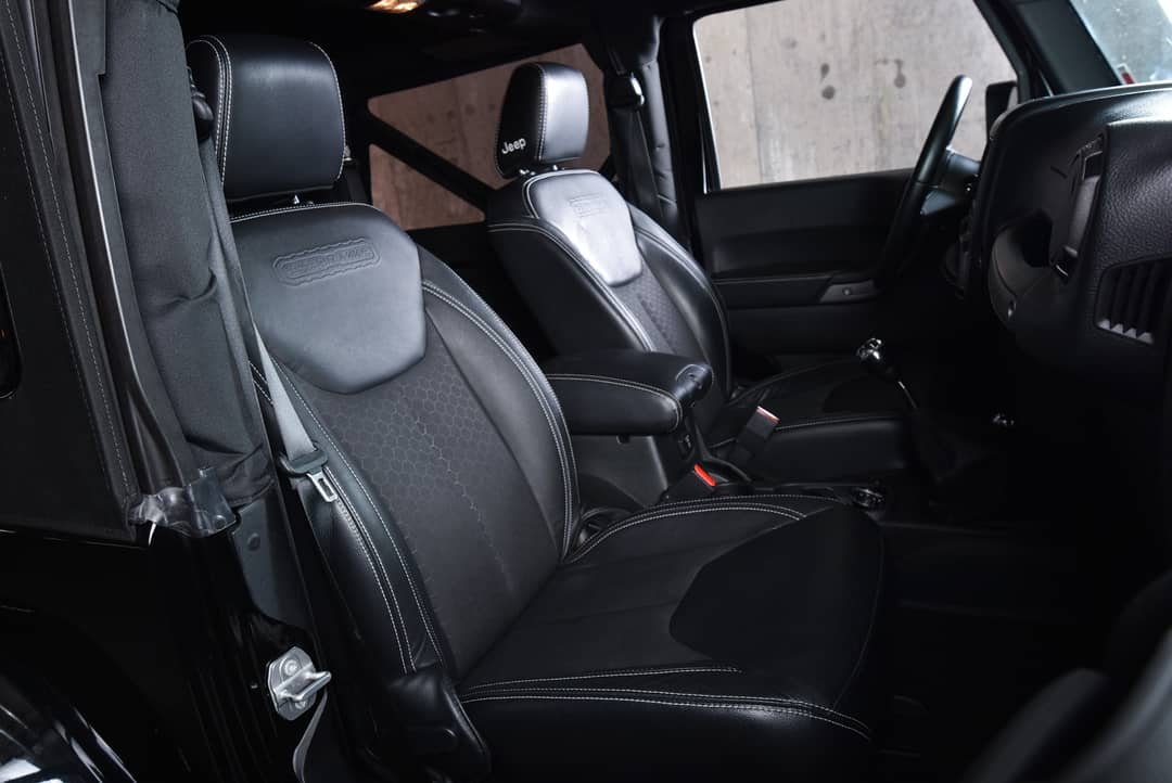 2016 Jeep Wrangler Sport — photo 26