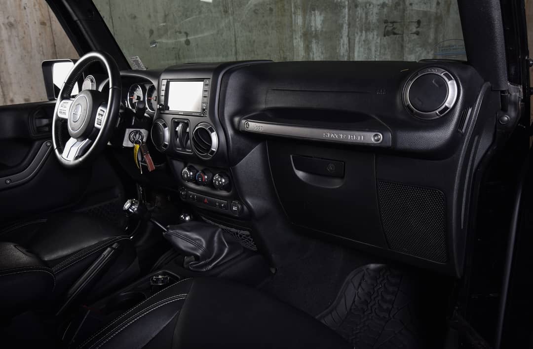 2016 Jeep Wrangler Sport — photo 29