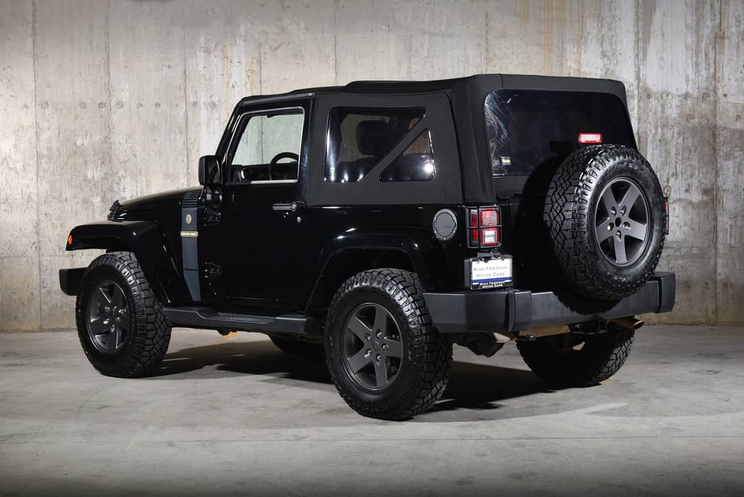 2016 Jeep Wrangler Sport — photo 5