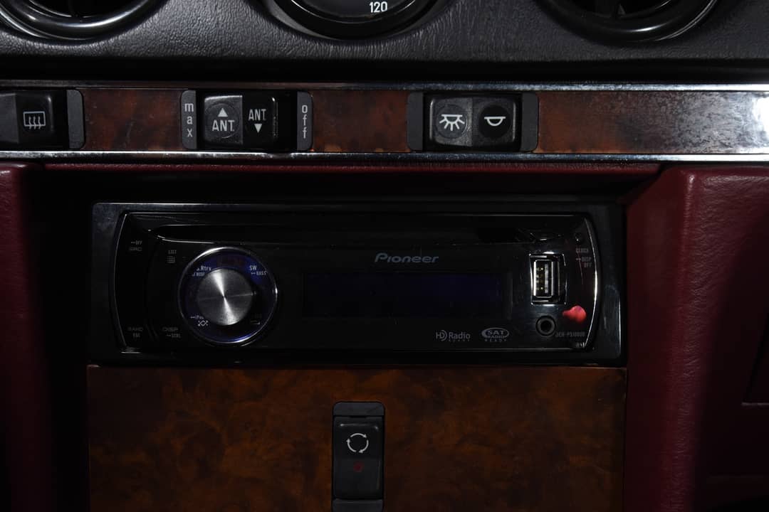 1987 Mercedes-Benz 560SL 560 SL — photo 26