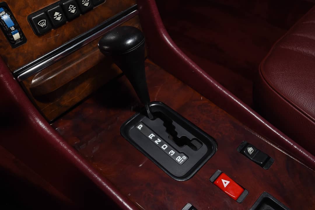 1987 Mercedes-Benz 560SL 560 SL — photo 27