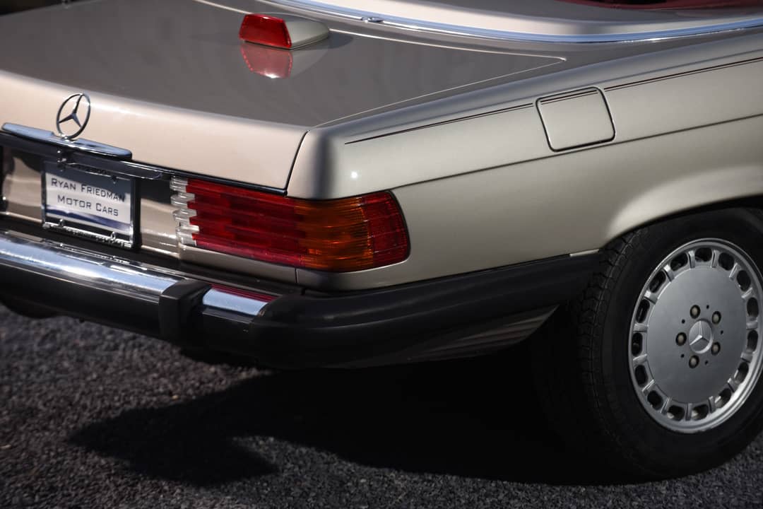 1987 Mercedes-Benz 560SL 560 SL — photo 33