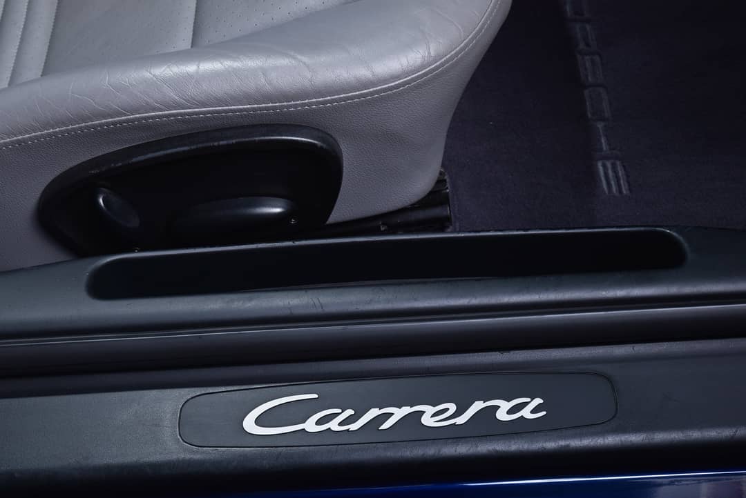 2002 Porsche 911 Carrera — photo 22