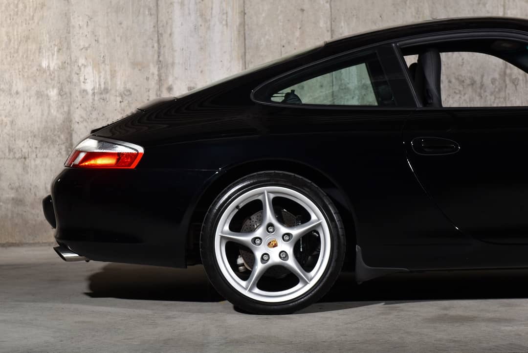 2004 Porsche 911 Carrera — photo 12