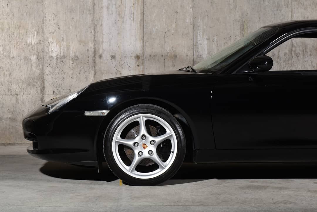 2004 Porsche 911 Carrera — photo 18