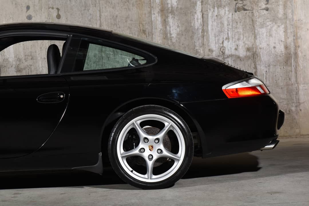 2004 Porsche 911 Carrera — photo 20