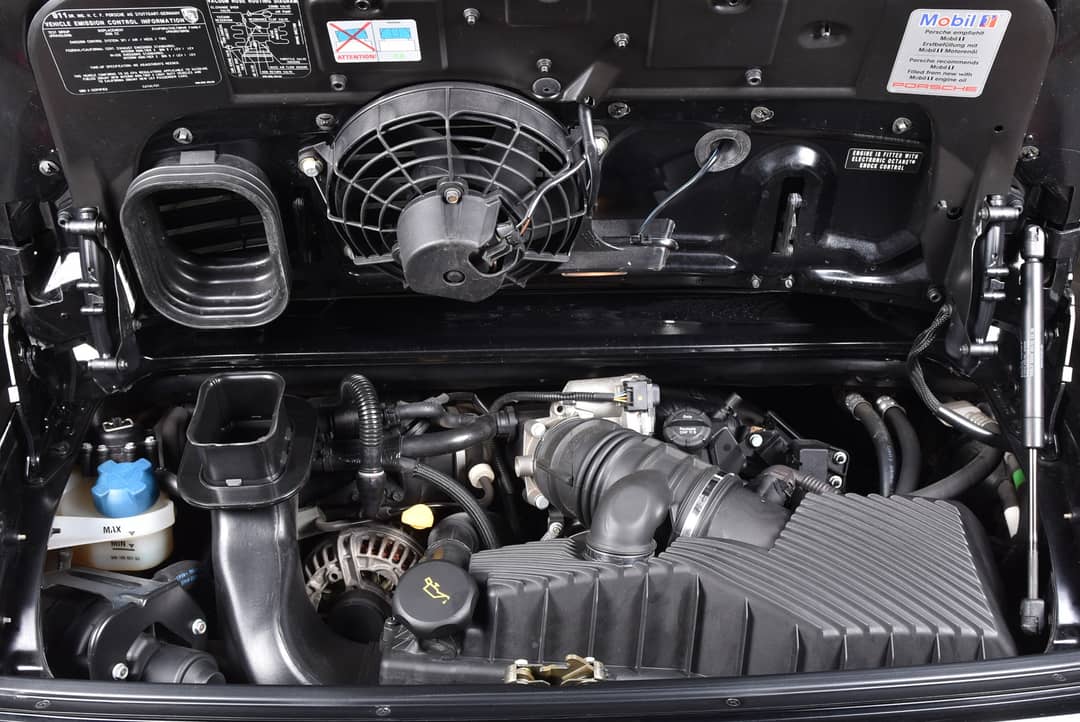 2004 Porsche 911 Carrera — photo 30
