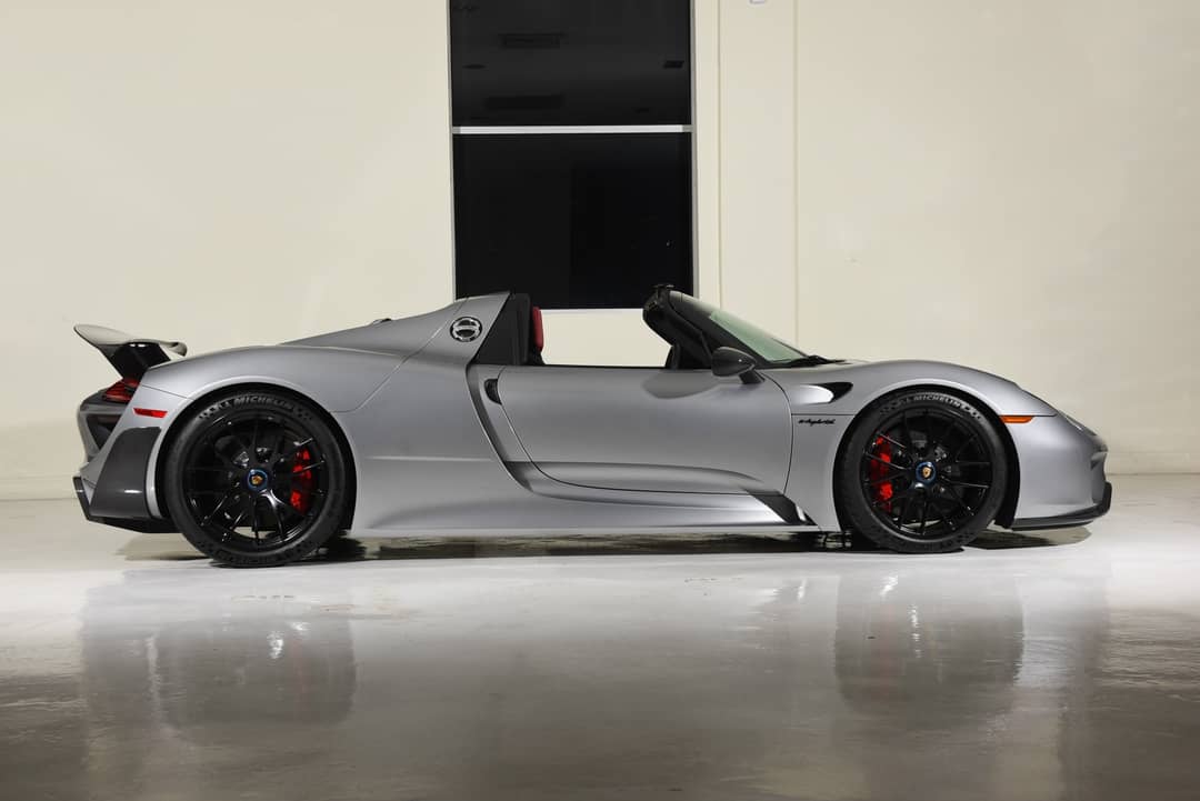 2015 Porsche 918 Spyder — photo 11