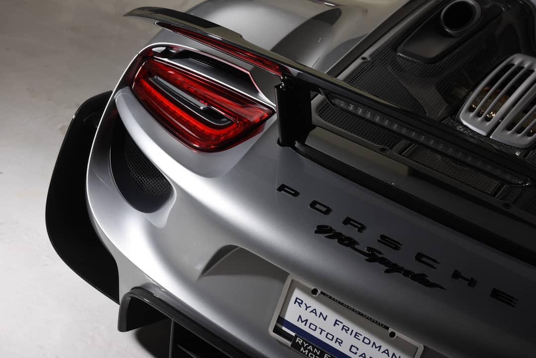 2015 Porsche 918 Spyder — photo 14