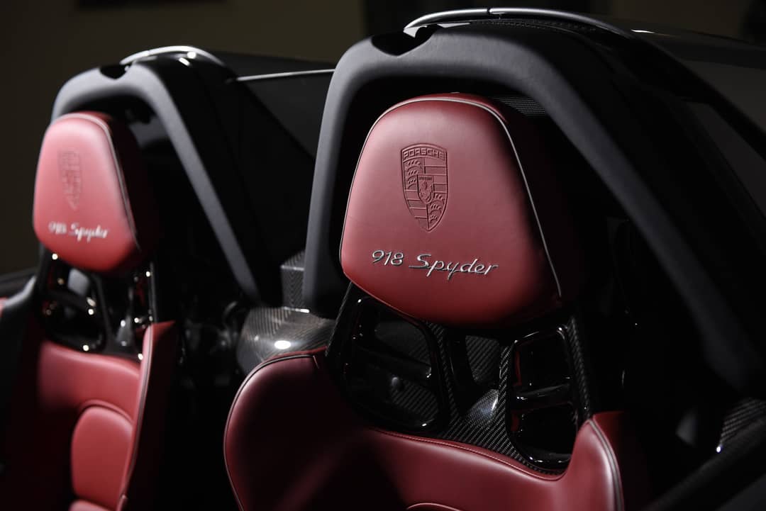 2015 Porsche 918 Spyder — photo 19