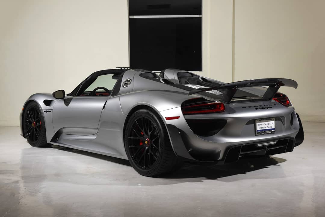 2015 Porsche 918 Spyder — photo 3