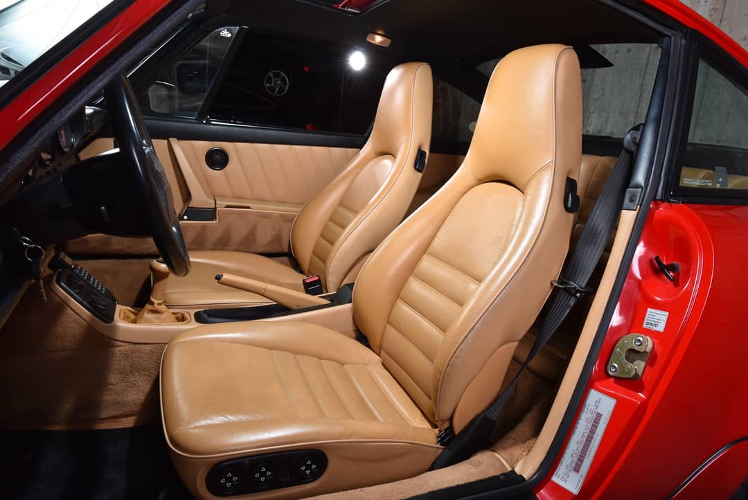 1990 Porsche 911 Carrera 2 — photo 21