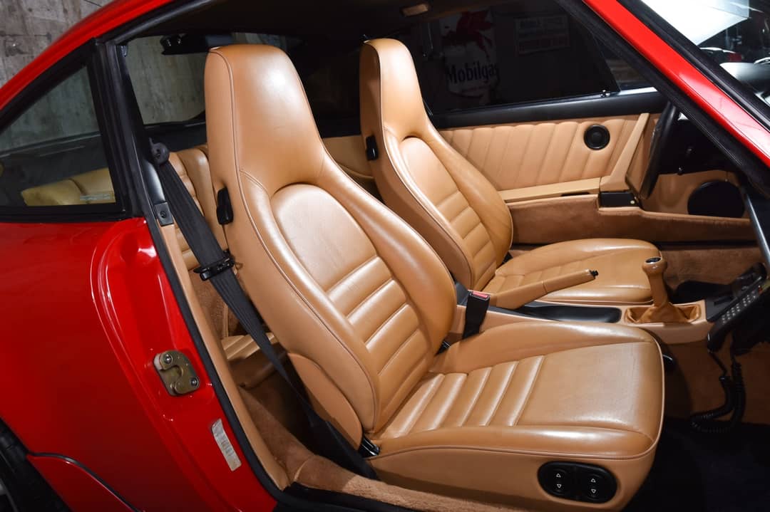 1990 Porsche 911 Carrera 2 — photo 24