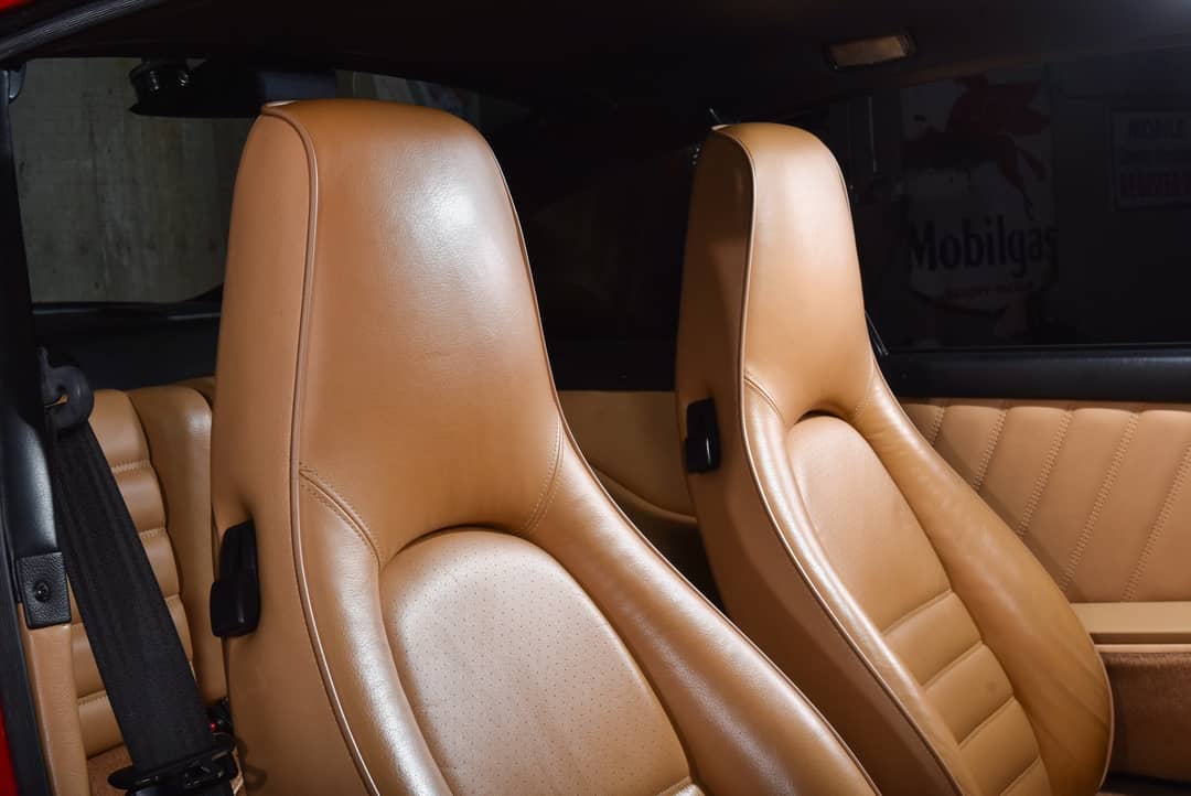 1990 Porsche 911 Carrera 2 — photo 25
