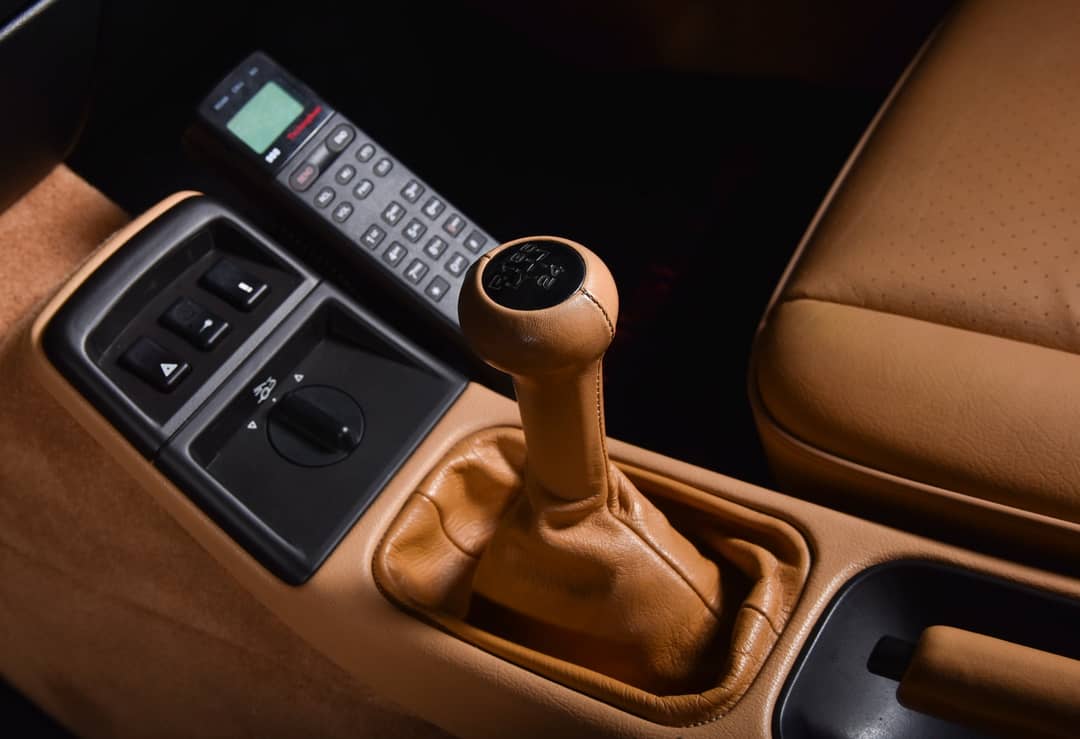 1990 Porsche 911 Carrera 2 — photo 29