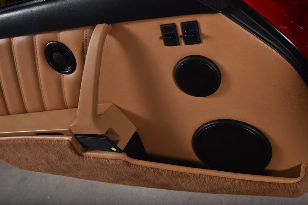 1990 Porsche 911 Carrera 2 — photo 31