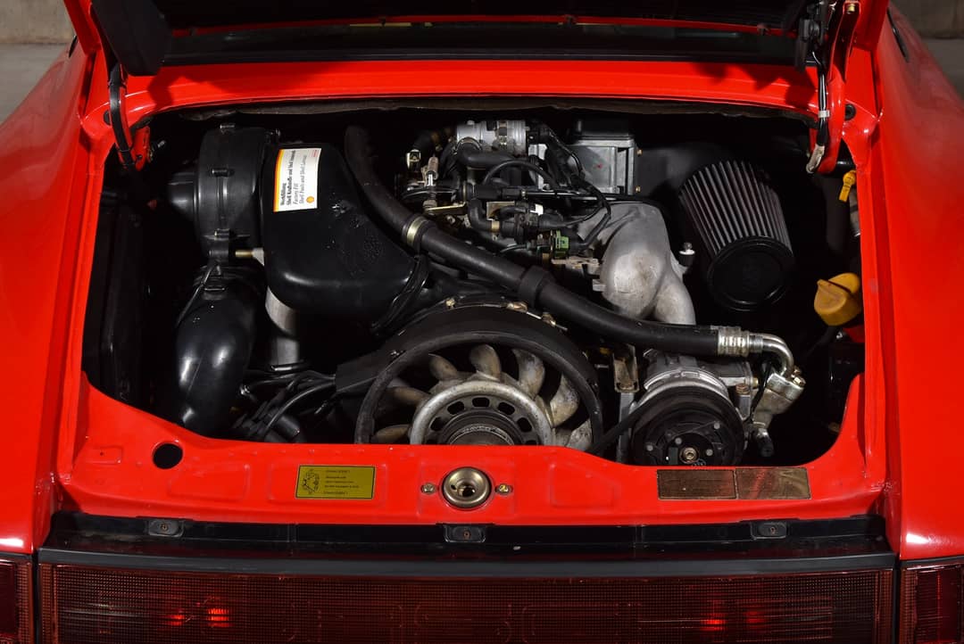 1990 Porsche 911 Carrera 2 — photo 36