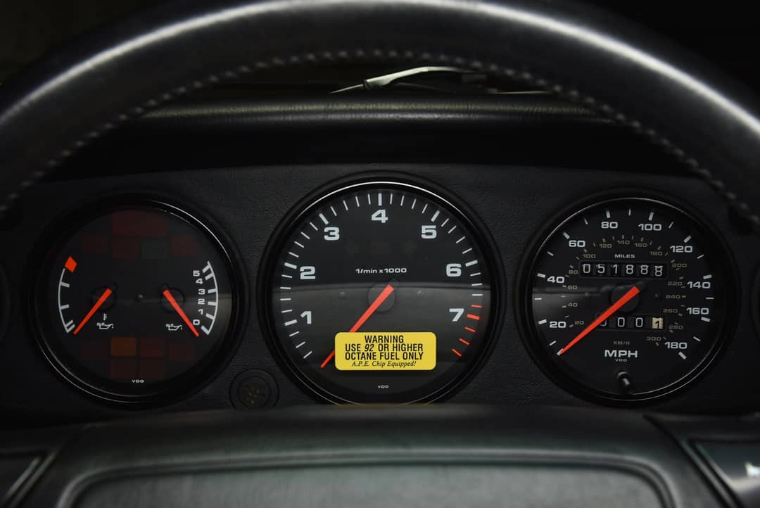 1990 Porsche 911 Carrera 2 — photo 37