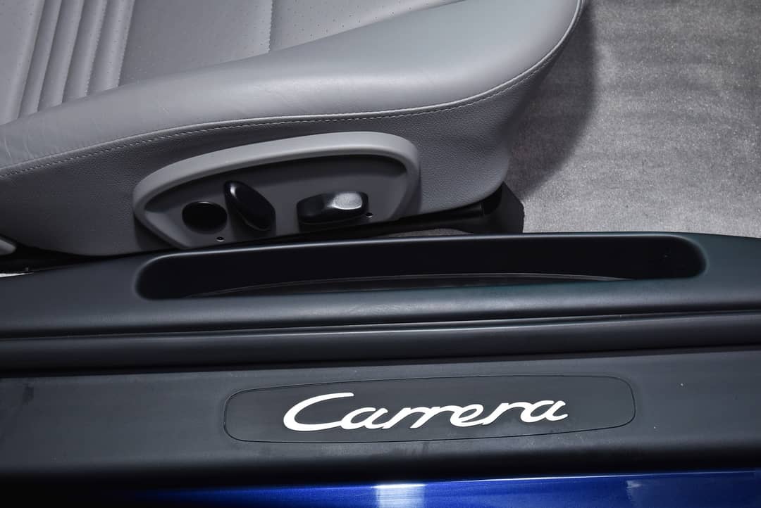 2002 Porsche 911 Carrera — photo 33