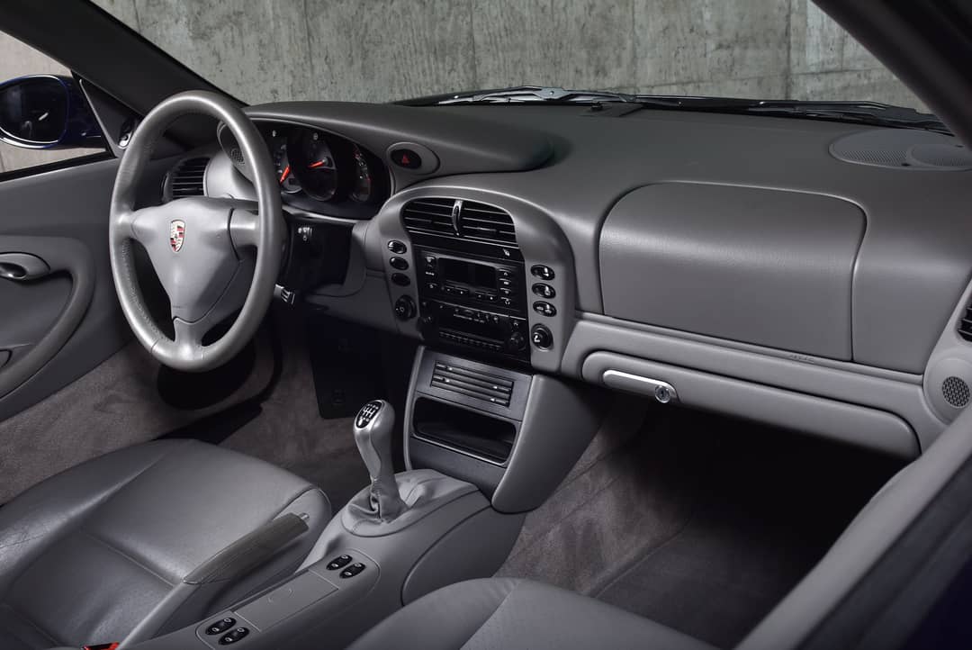 2002 Porsche 911 Carrera — photo 42