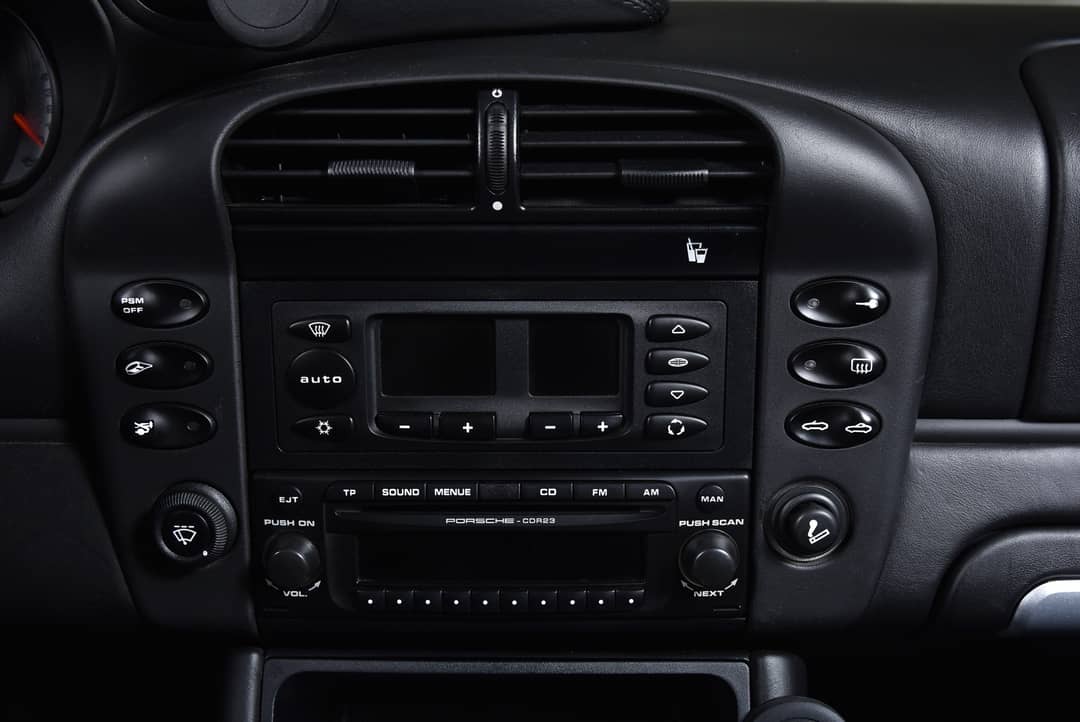 2004 Porsche 911 Carrera 4S — photo 16