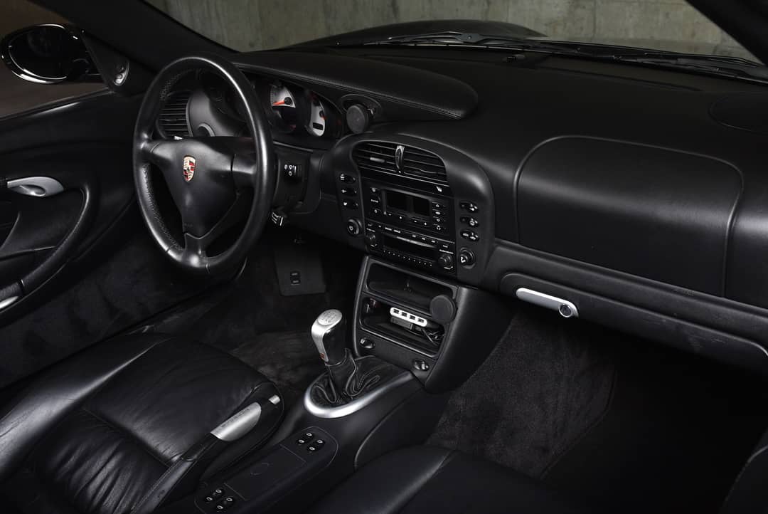 2004 Porsche 911 Carrera 4S — photo 18