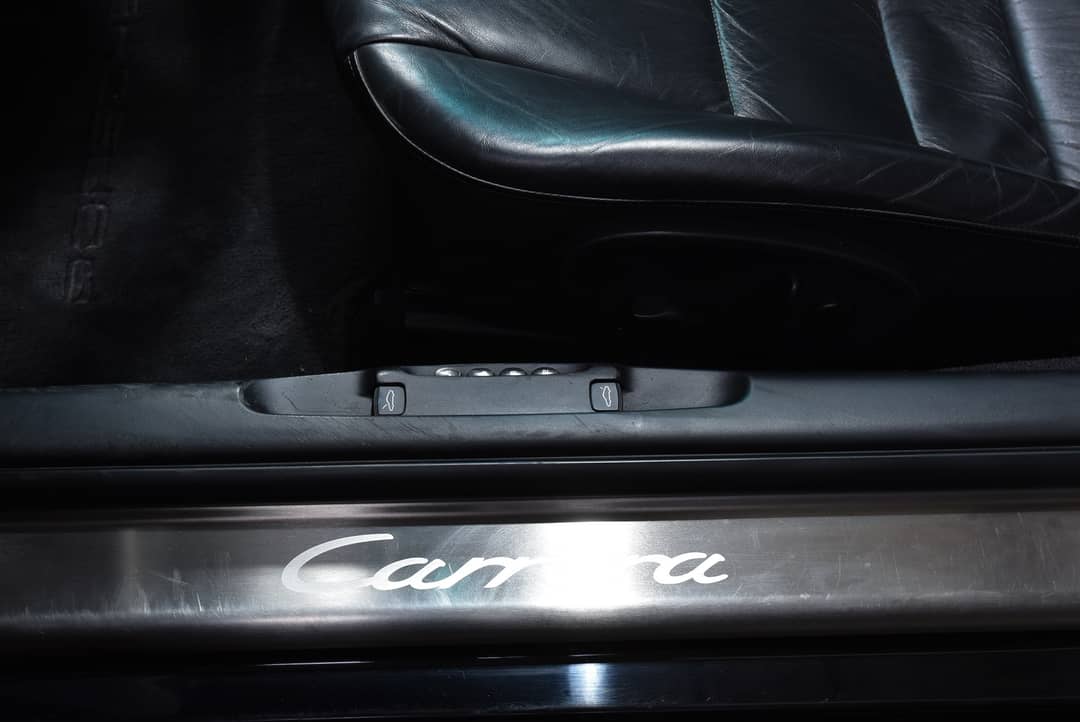 2004 Porsche 911 Carrera 4S — photo 28