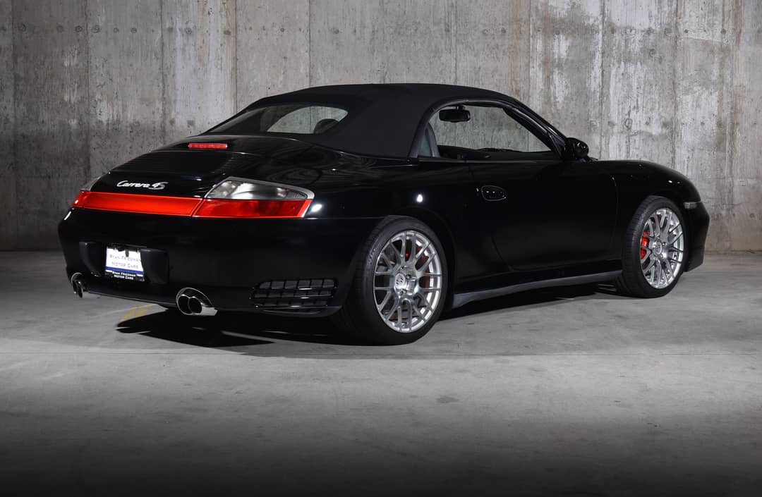 2004 Porsche 911 Carrera 4S — photo 9