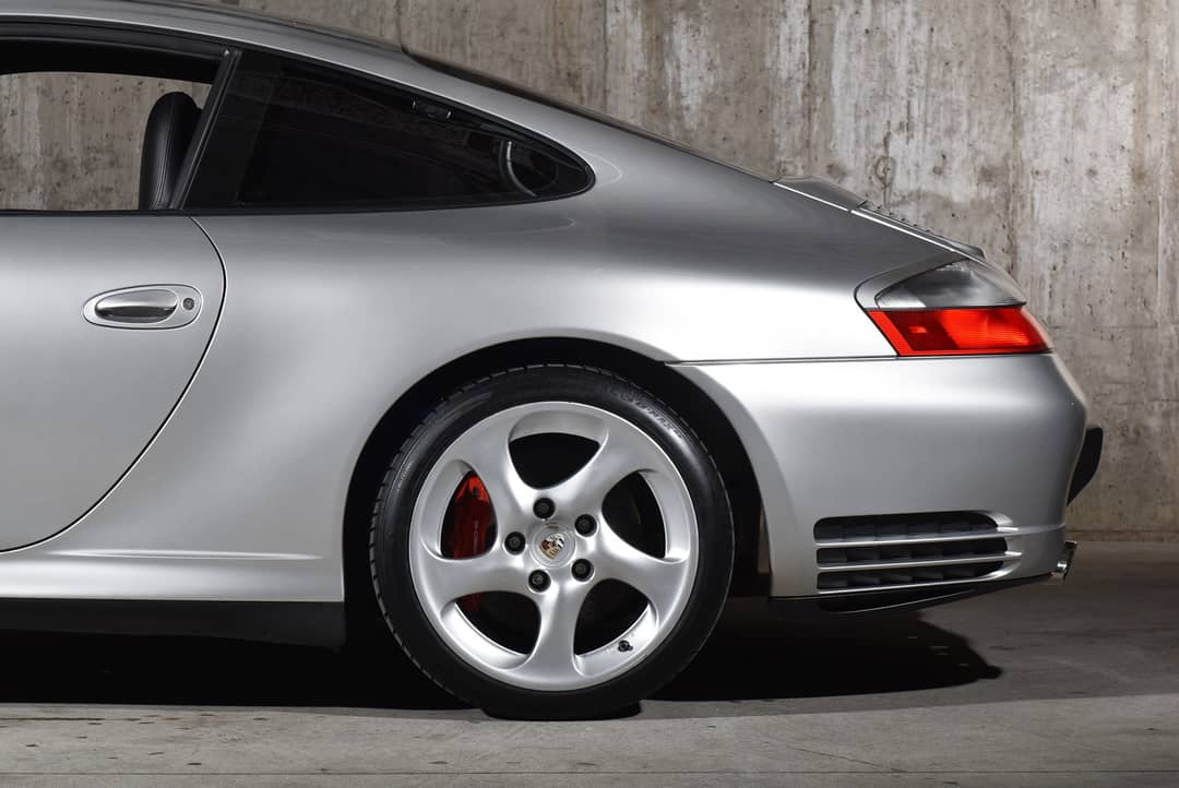 2002 Porsche 911 Carrera 4S — photo 19
