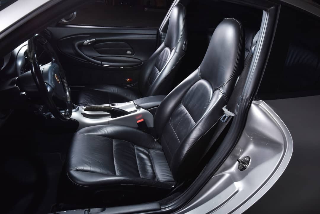 2002 Porsche 911 Carrera 4S — photo 21