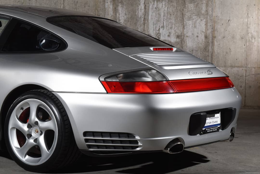 2002 Porsche 911 Carrera 4S — photo 10