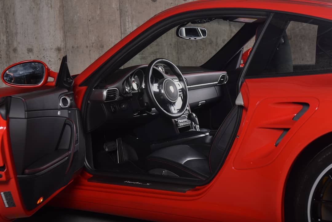 2012 Porsche 911 Turbo S — photo 16