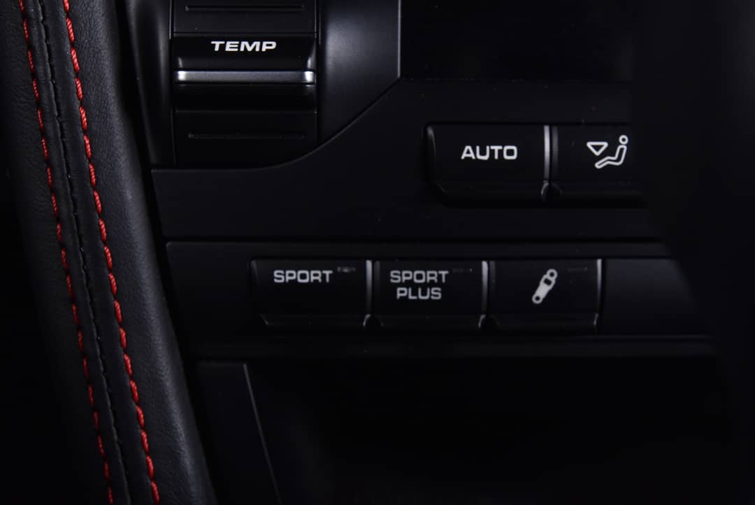 2012 Porsche 911 Turbo S — photo 39