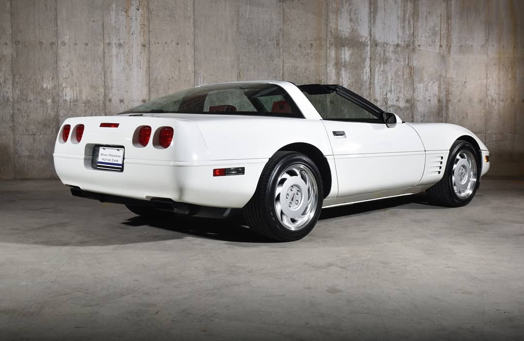 1992 Chevrolet Corvette — photo 16