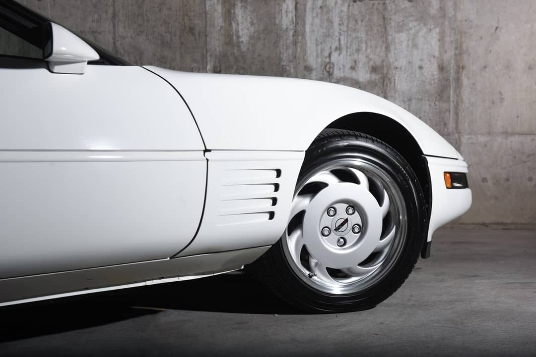 1992 Chevrolet Corvette — photo 20