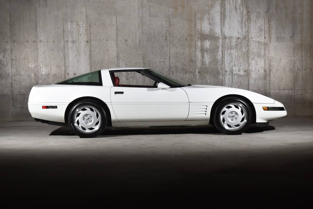 1992 Chevrolet Corvette — photo 23
