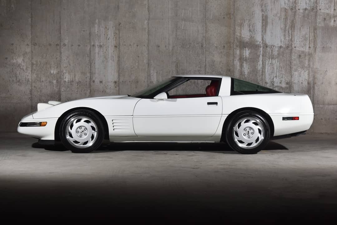 1992 Chevrolet Corvette — photo 27