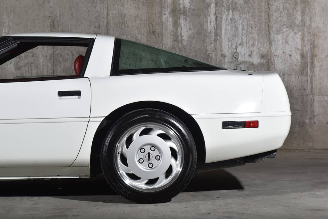 1992 Chevrolet Corvette — photo 29