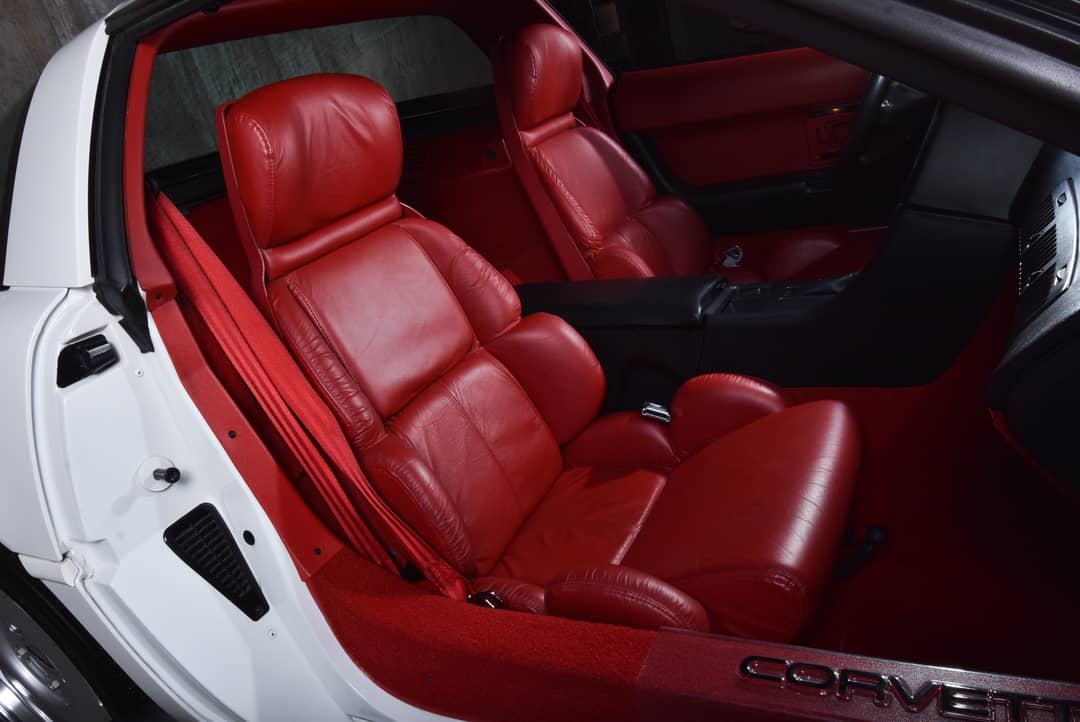 1992 Chevrolet Corvette — photo 49