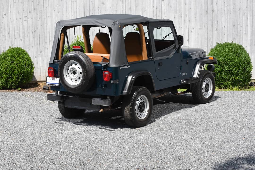 1995 Jeep Wrangler Rio Grande — photo 26