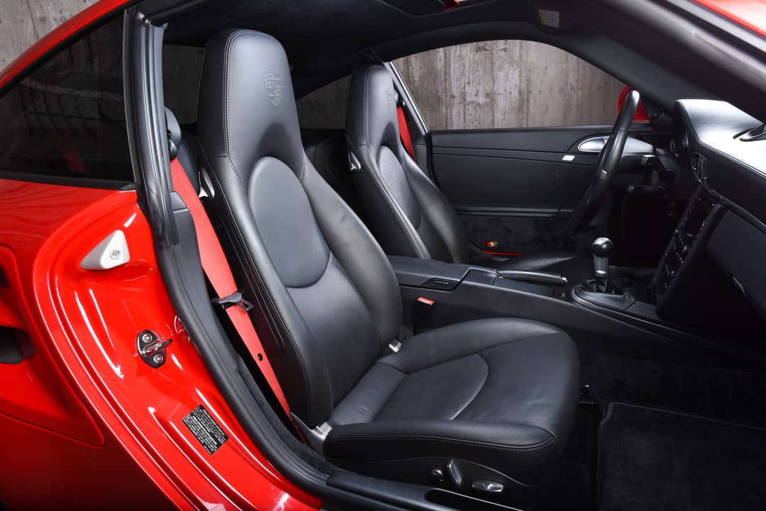 2010 Porsche 911 Turbo — photo 18
