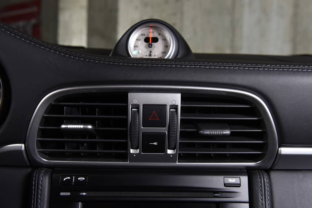2010 Porsche 911 Turbo — photo 23