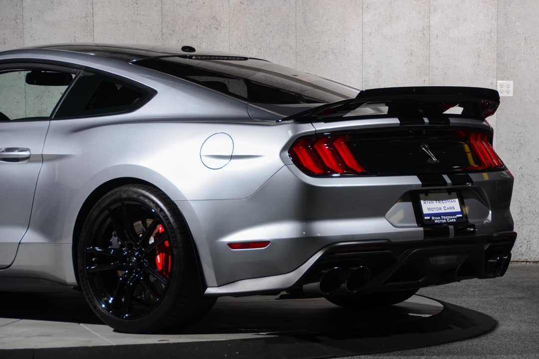 2020 Ford Mustang Shelby GT500 — photo 25