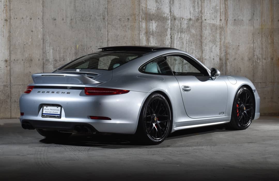 2016 Porsche 911 Carrera GTS — photo 12