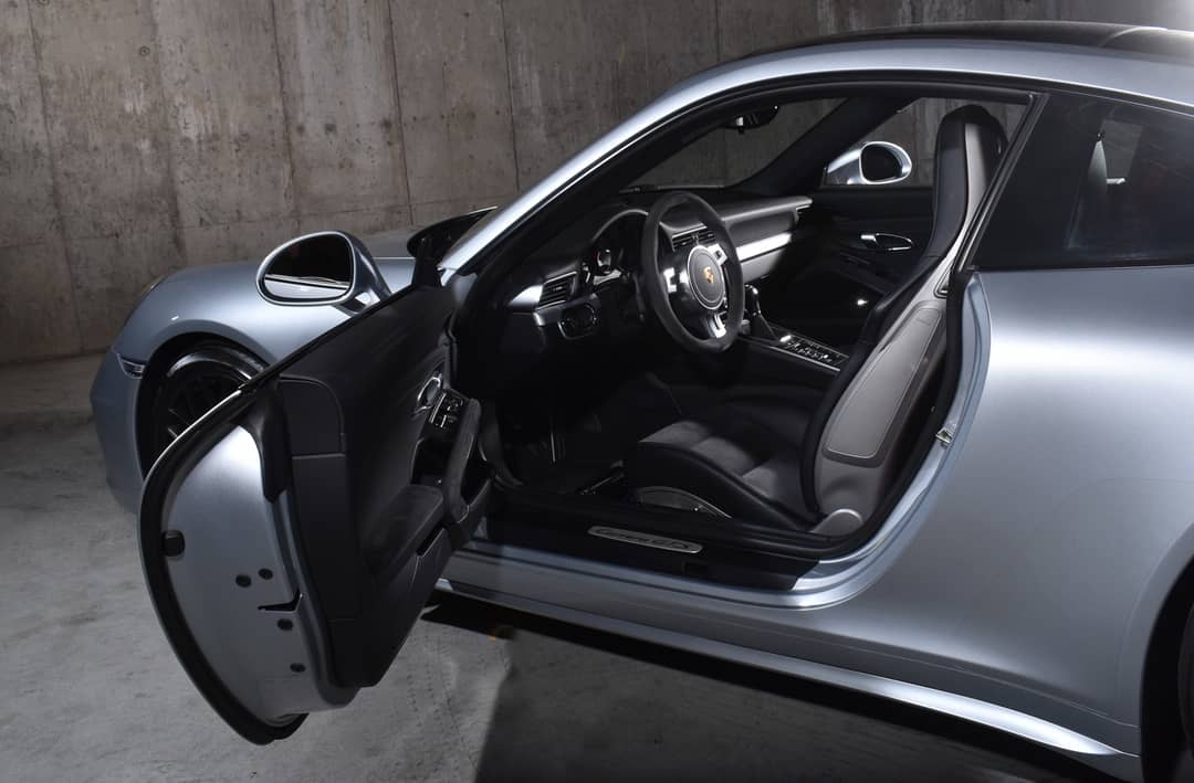 2016 Porsche 911 Carrera GTS — photo 22
