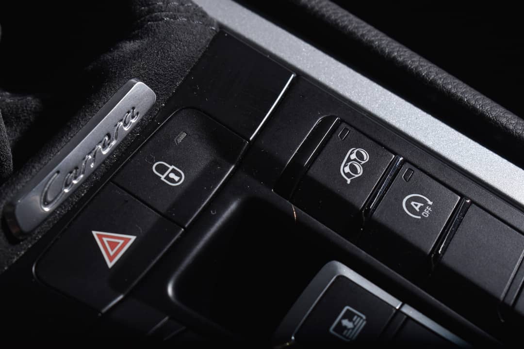 2016 Porsche 911 Carrera GTS — photo 26