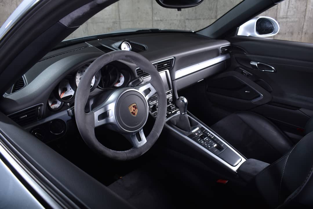 2016 Porsche 911 Carrera GTS — photo 30