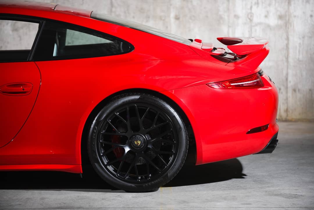 2015 Porsche 911 Carrera GTS — photo 12