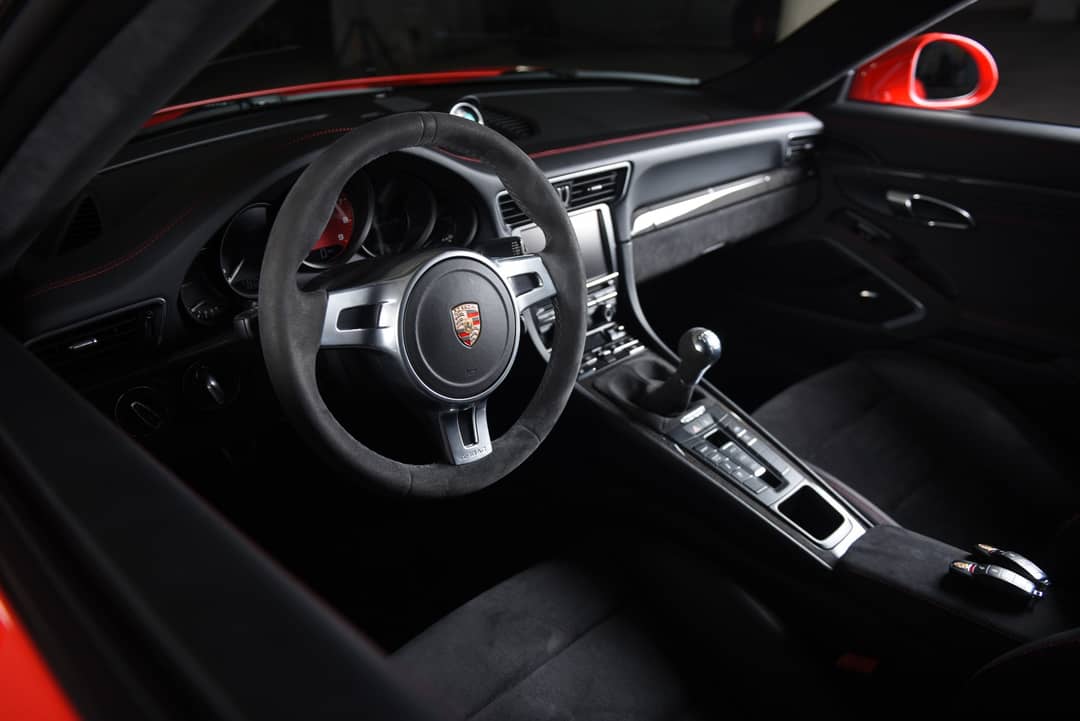 2015 Porsche 911 Carrera GTS — photo 32