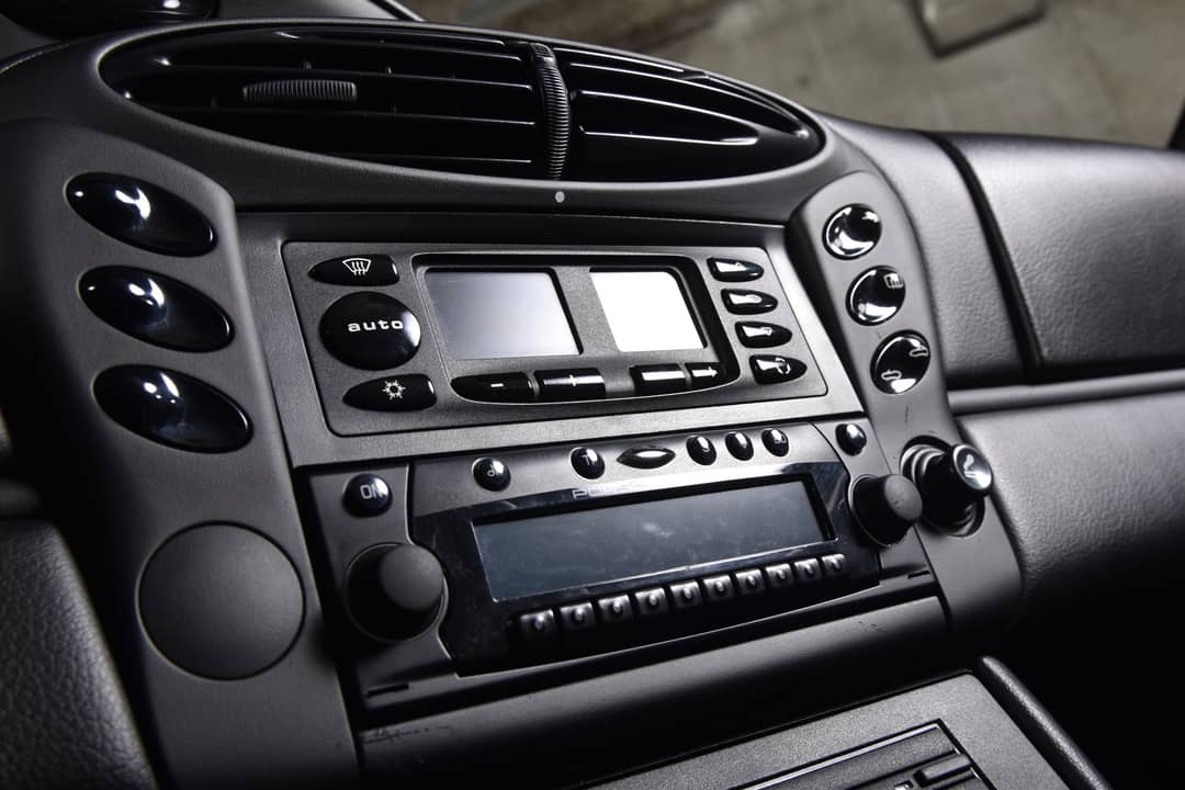 2000 Porsche Boxster Base — photo 25